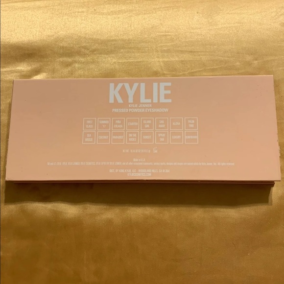Kylie Cosmetics Eyeshadow Palette - Picture 5 of 5